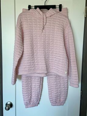 Avalanche Quilted Lounge Set